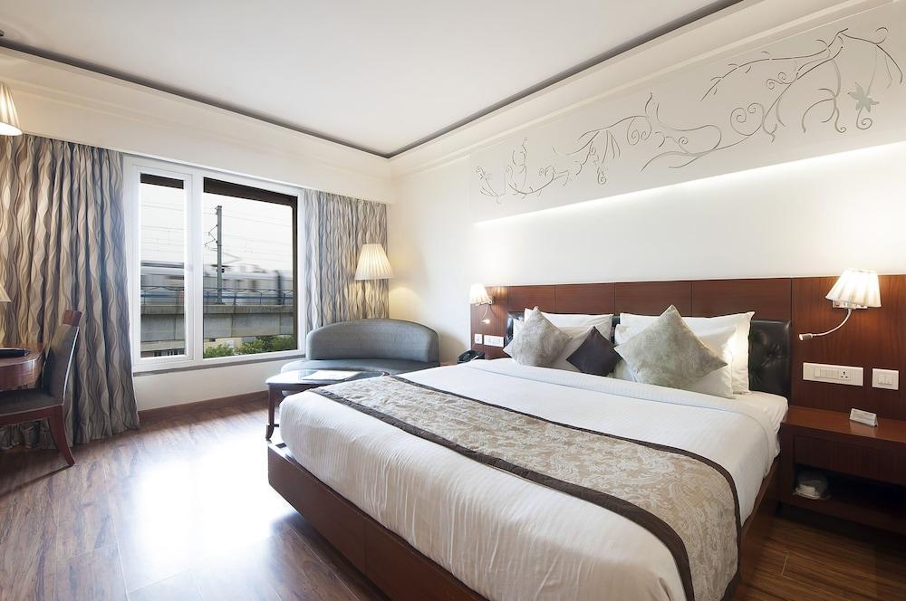 Hotel Regent Grand New Delhi Exterior photo