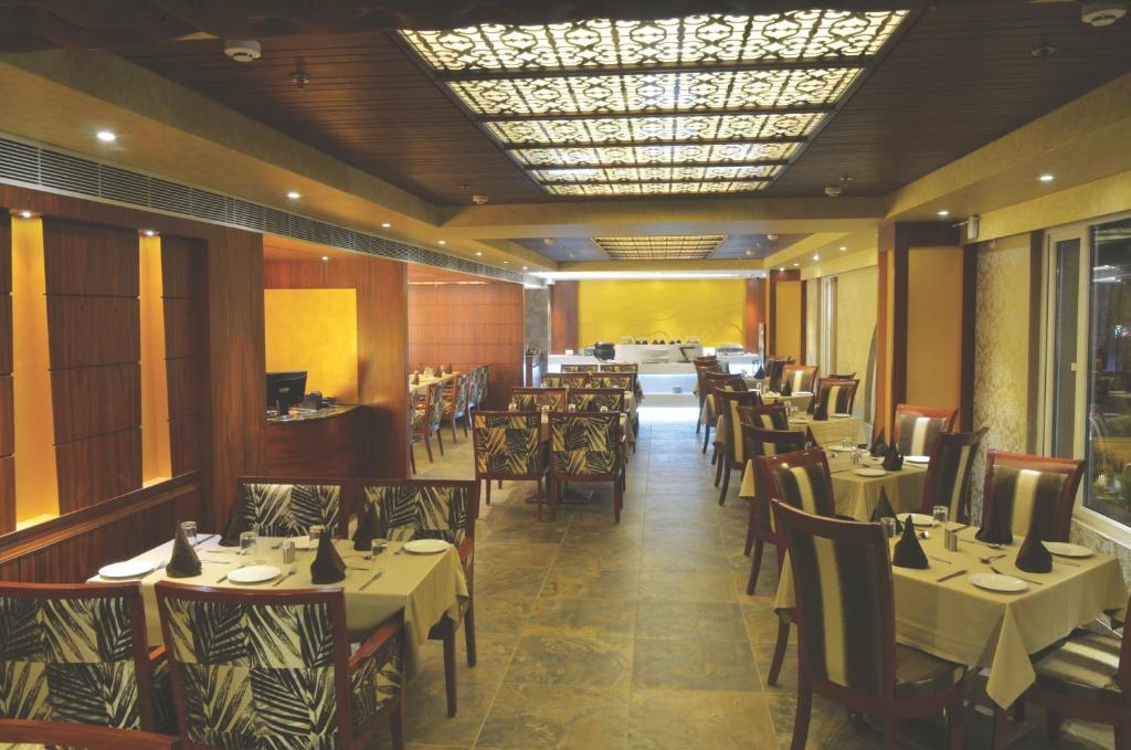 Hotel Regent Grand New Delhi Exterior photo