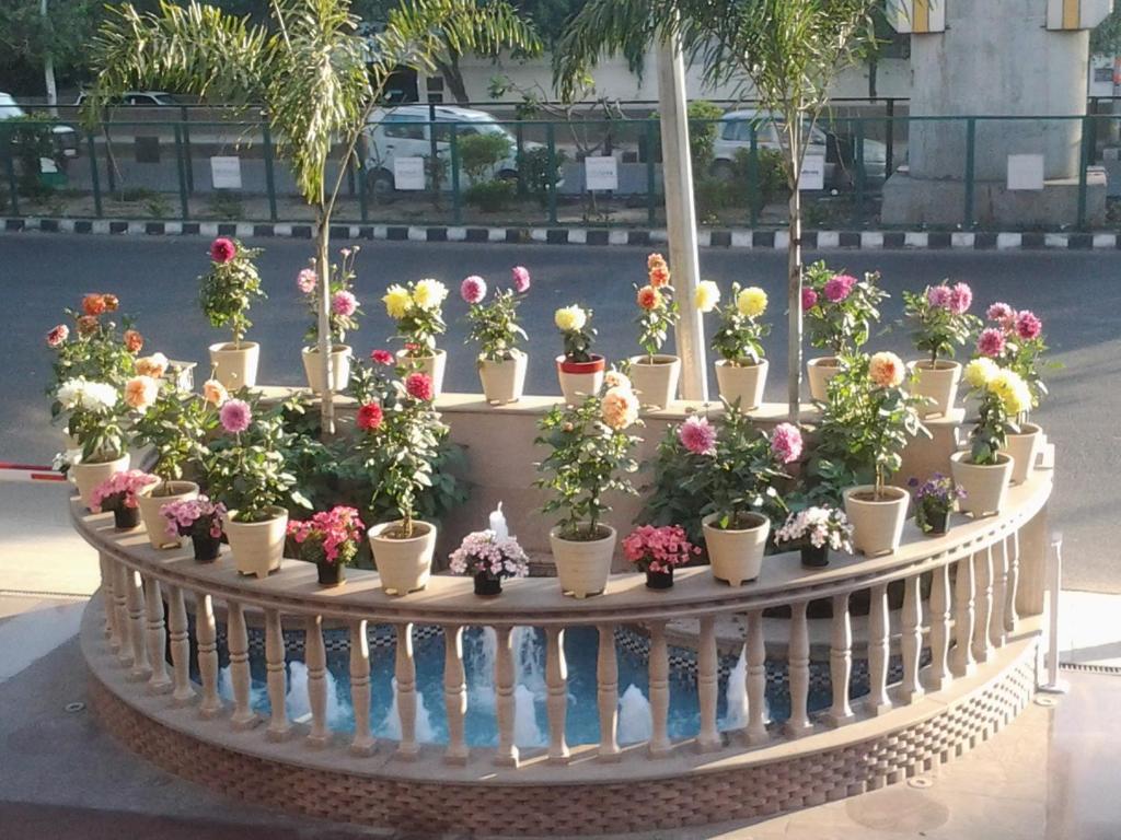 Hotel Regent Grand New Delhi Exterior photo