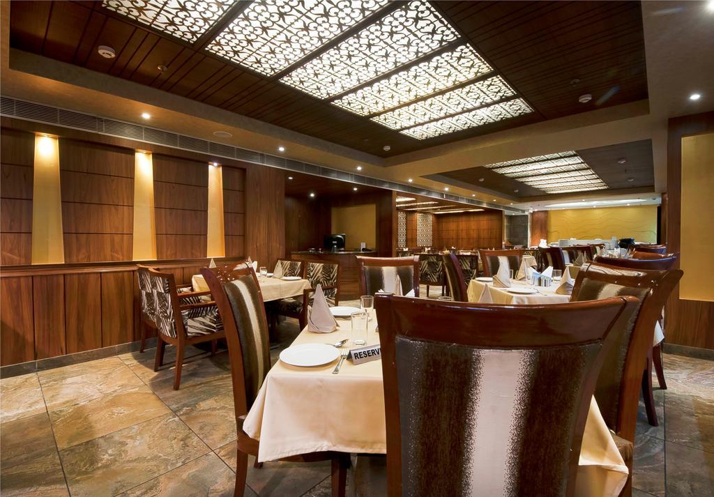 Hotel Regent Grand New Delhi Exterior photo