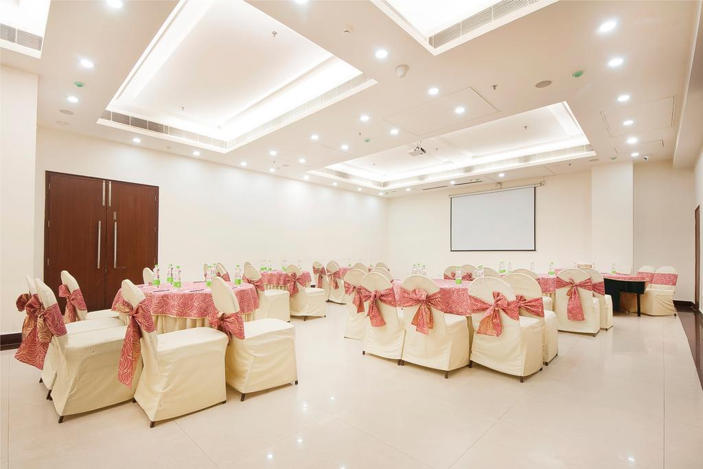 Hotel Regent Grand New Delhi Exterior photo