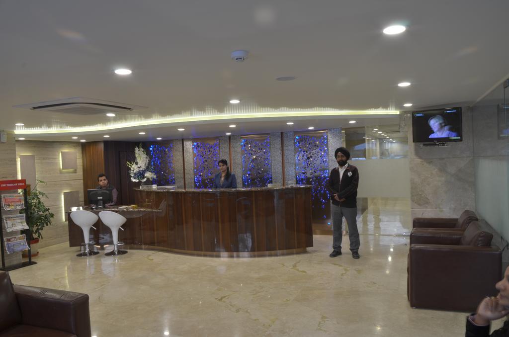 Hotel Regent Grand New Delhi Exterior photo