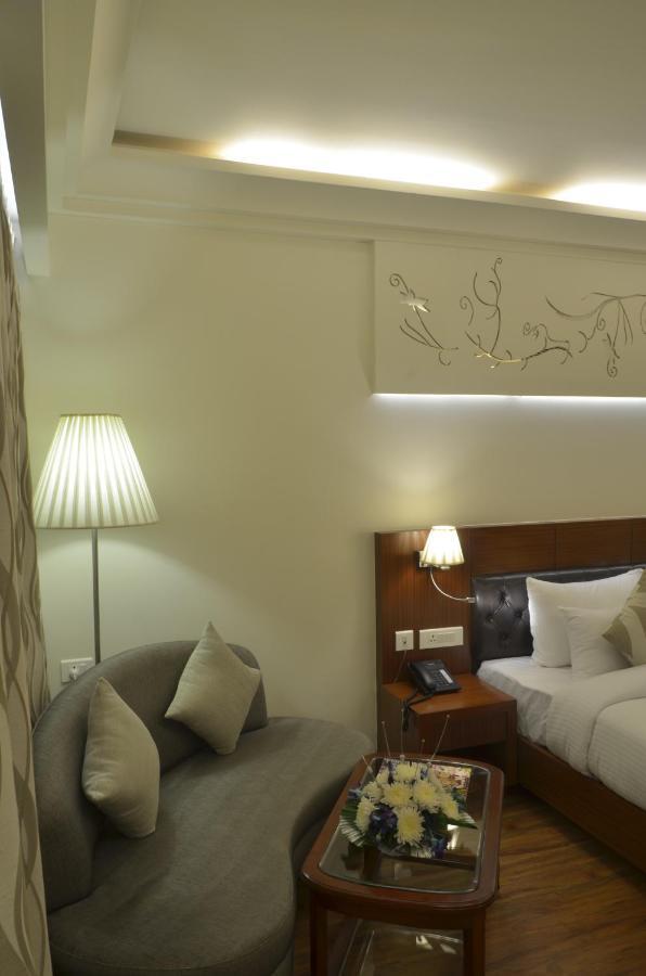 Hotel Regent Grand New Delhi Exterior photo
